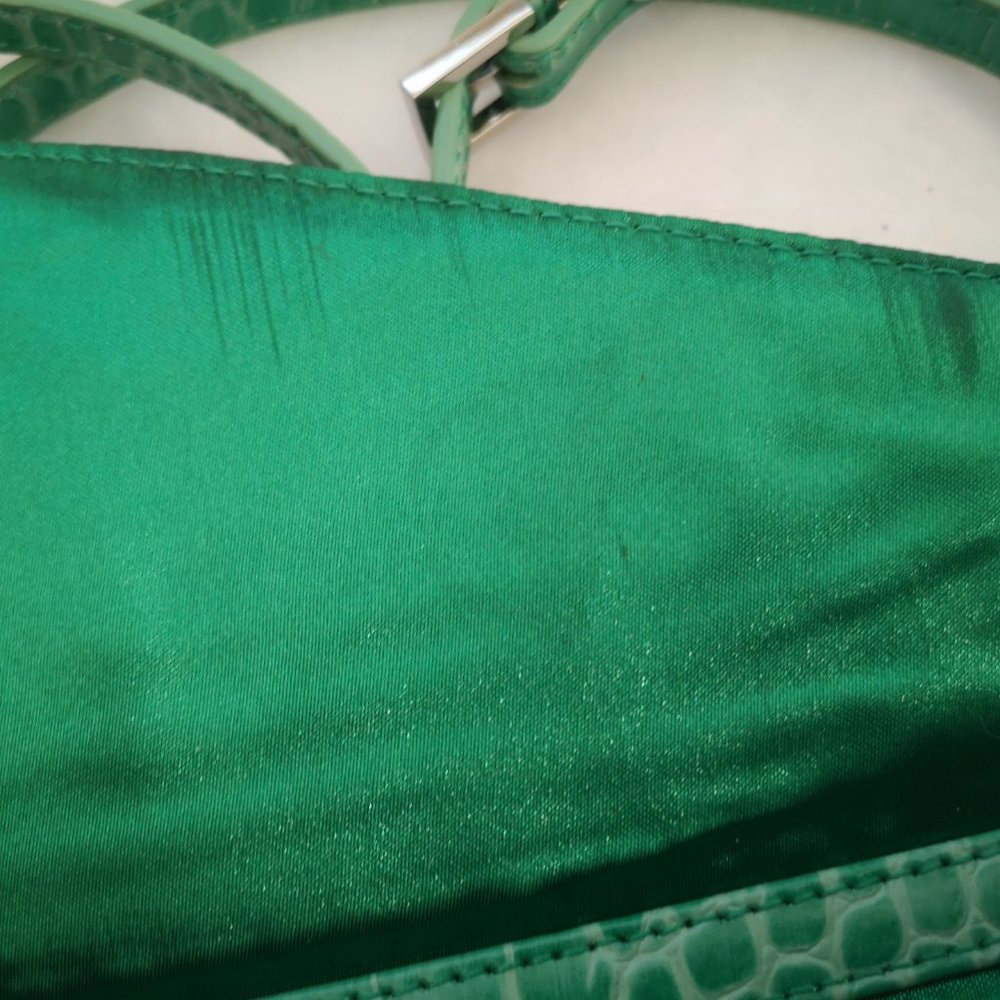 Danier Genuine Leather Green Reptile Pattern Crossbody or Clutch - Picture 6 of 11
